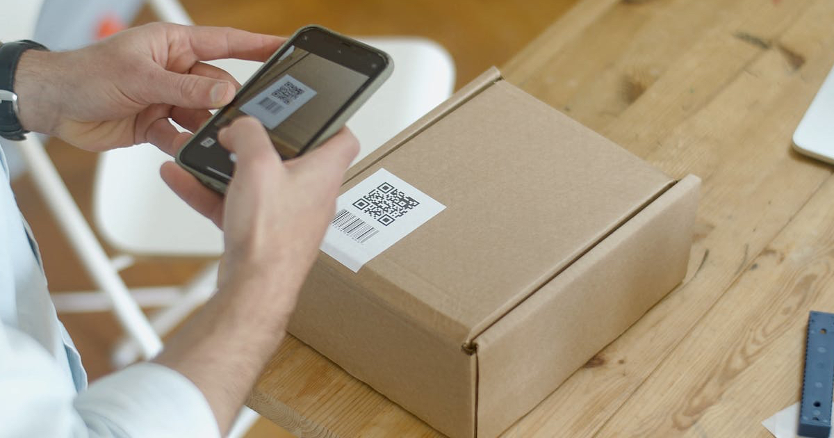 Scanning packages with QR code